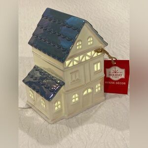 Holiday Time LED Lighted 2-story Blue & White House Christmas Tabletop Decor NEW